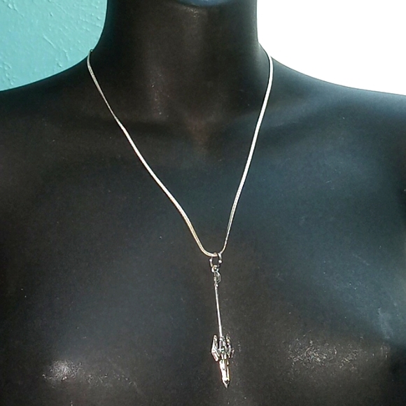 ❤️❤️STUNNING!/ARROW HEAD NECKLACE 🌟💕 - Picture 1 of 2